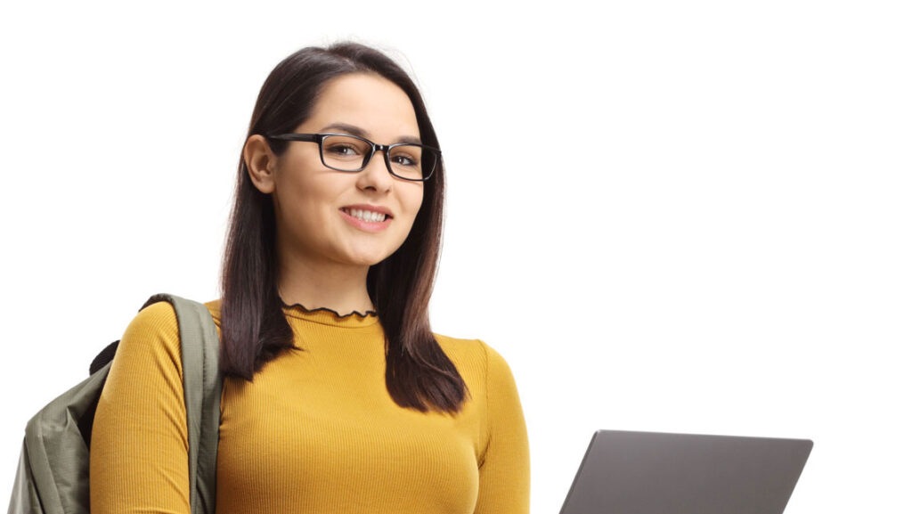 Student setting up a campus tour online